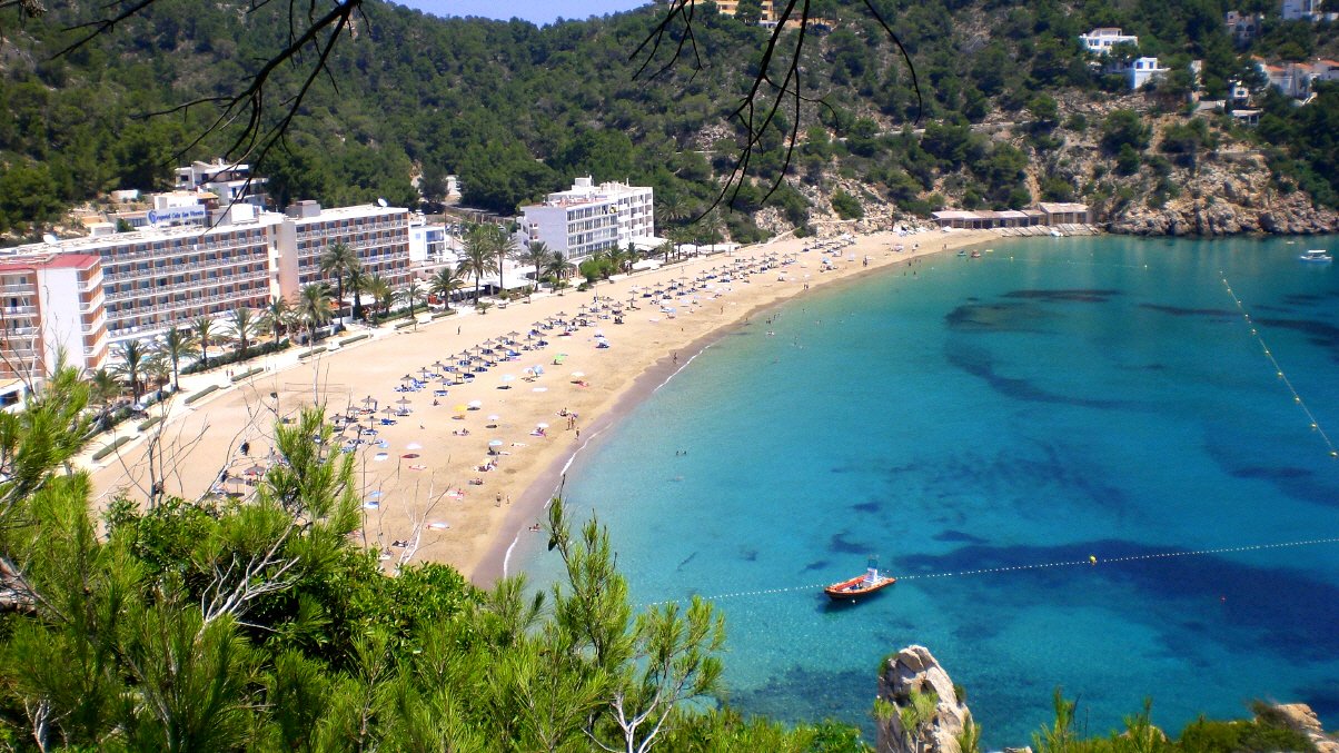 Review: Cocoon opening party, 2014 Ibiza Spotlight