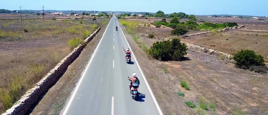 Noleggiare il motorino a Formentera